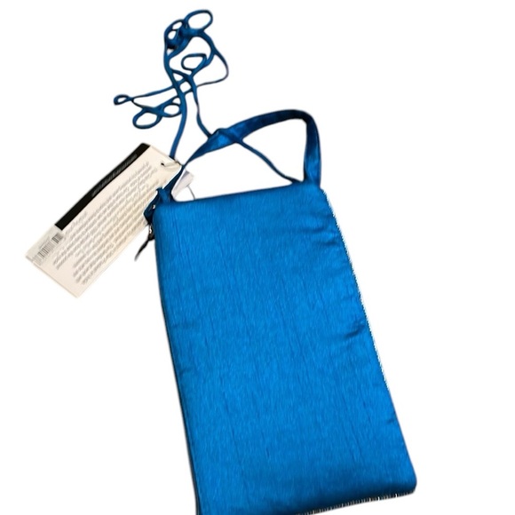 Bamboo Trading Co. Pineapple Beaded Crossbody‎ Wristlet Club Bag - Picture 2 of 5